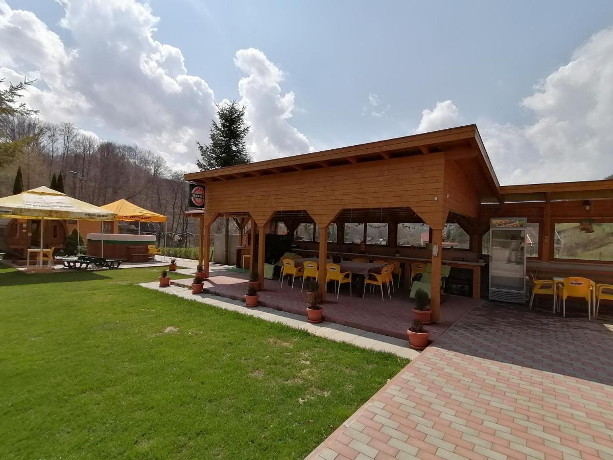 Pensiunea Colt Alb Băile Homorod Exteriér fotografie
