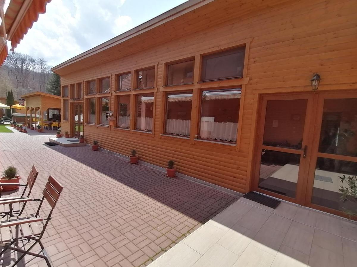 Pensiunea Colt Alb Băile Homorod Exteriér fotografie