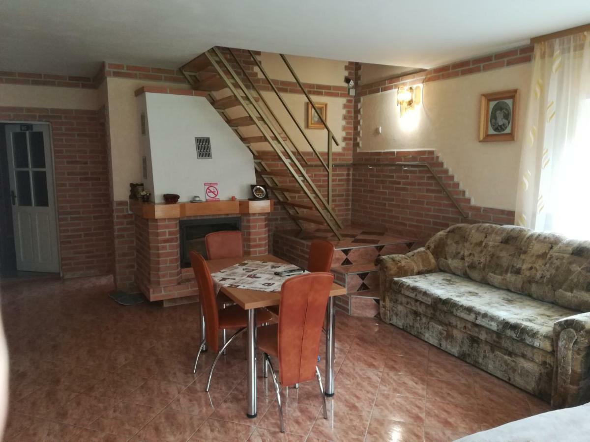 Pensiunea Colt Alb Băile Homorod Exteriér fotografie