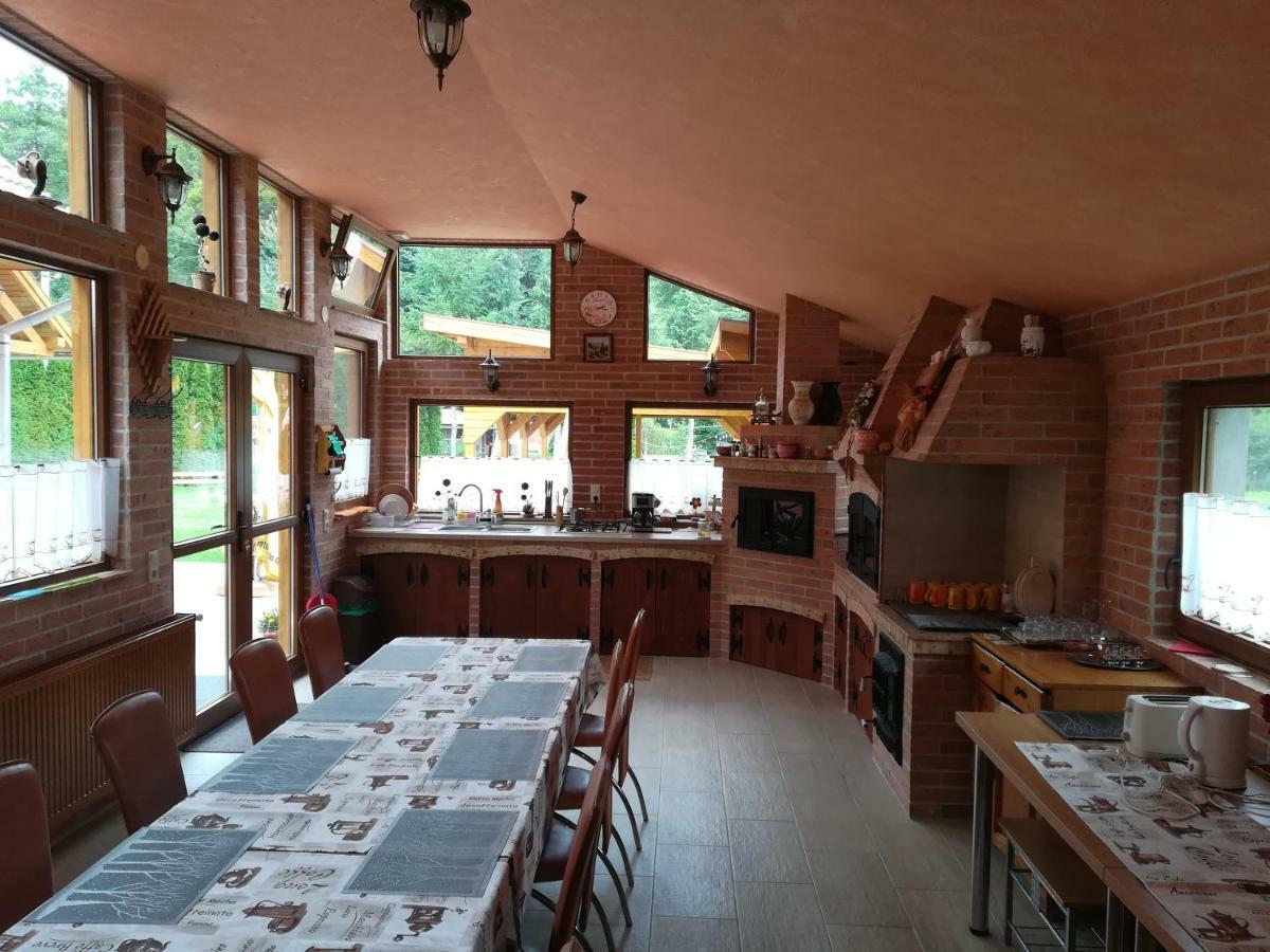 Pensiunea Colt Alb Băile Homorod Exteriér fotografie