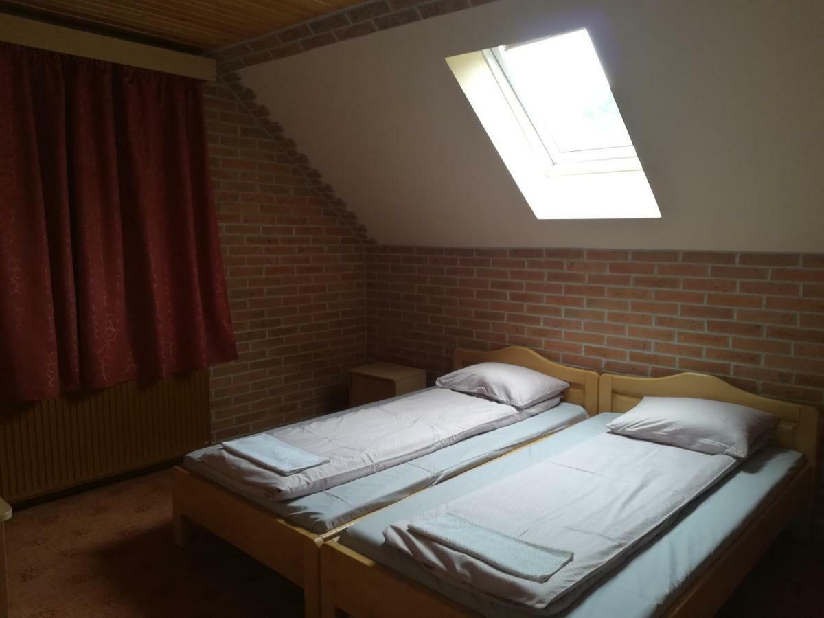 Pensiunea Colt Alb Băile Homorod Exteriér fotografie